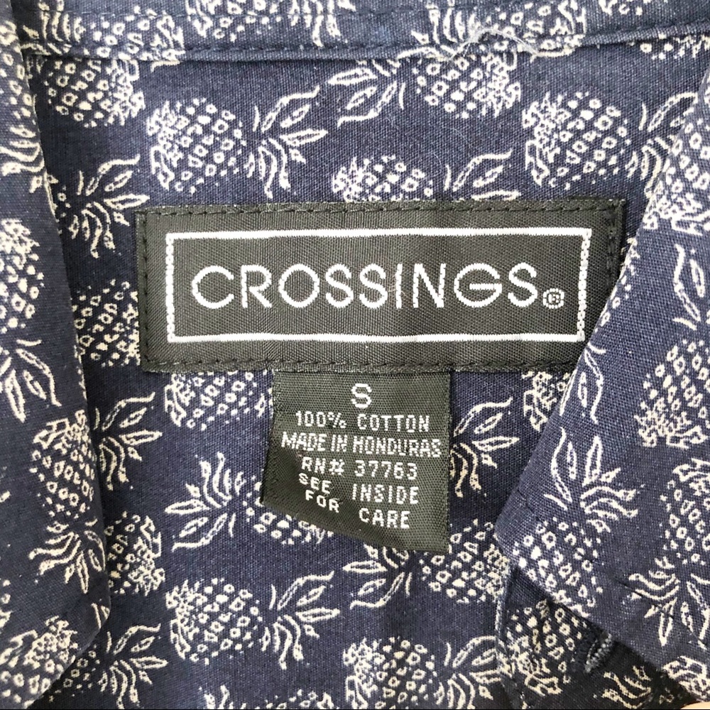PINEAPPLE fun Beach SUMMER SHIRT Small EUC
